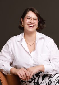 Dra Mariana Napolitano - Clinica Renata Sejas