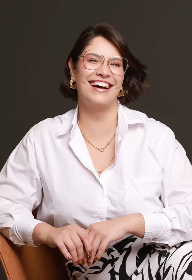 Dra Mariana Napolitano - Clinica Renata Sejas